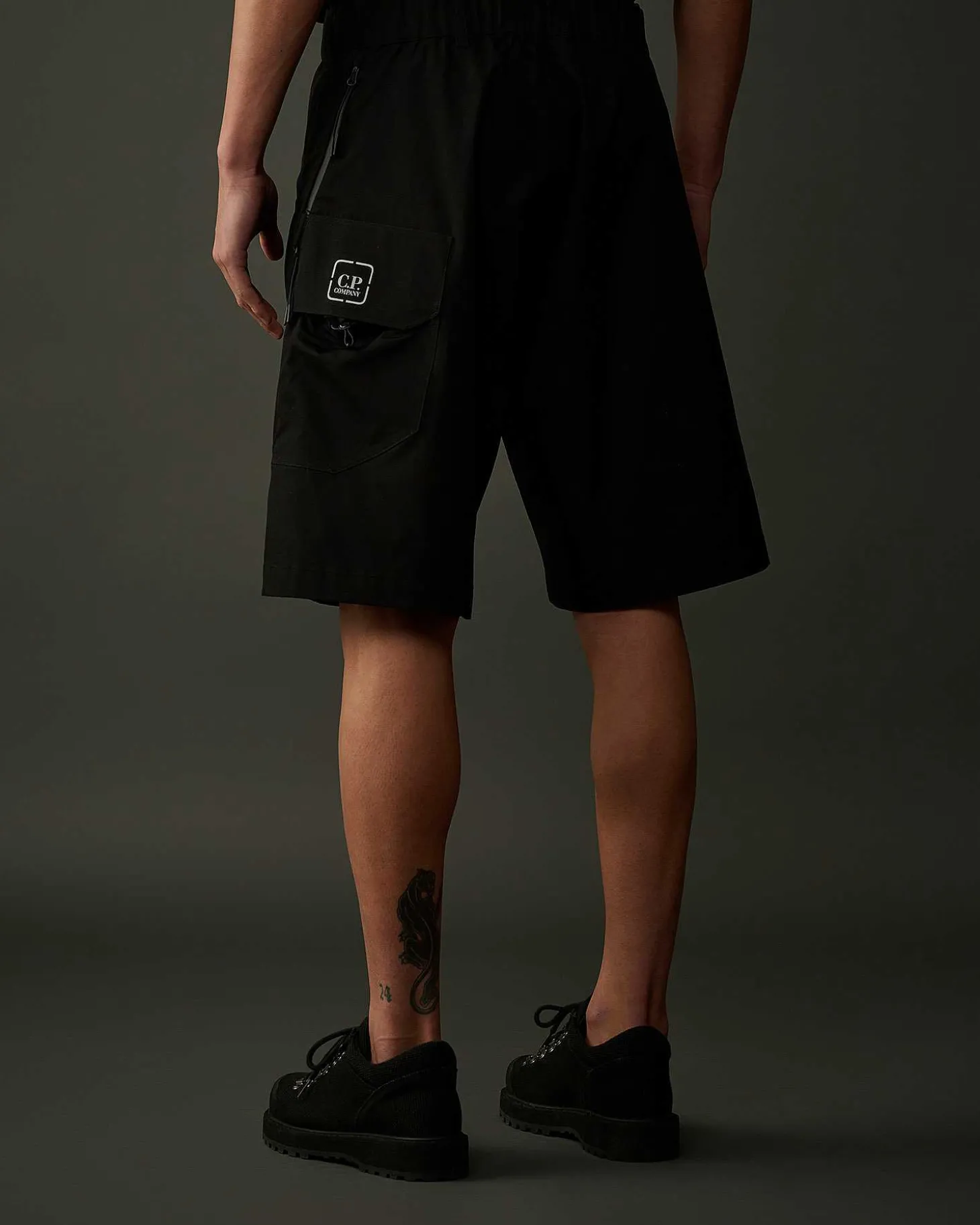 Homme C.P. Company Metropolis Series^Metropolis Series Hyst Cargo Shorts